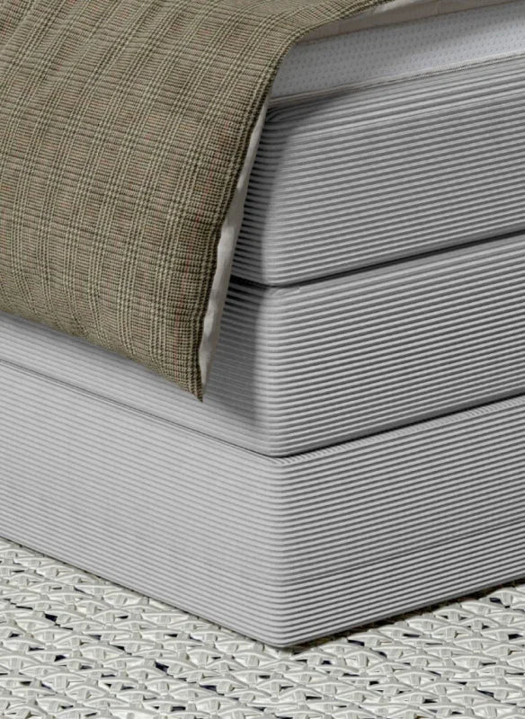 Dilma Boxspringbett mit Bettkasten – Komfortbett mit 7-Zonen-Taschenfederkern und Bonell-Matratze