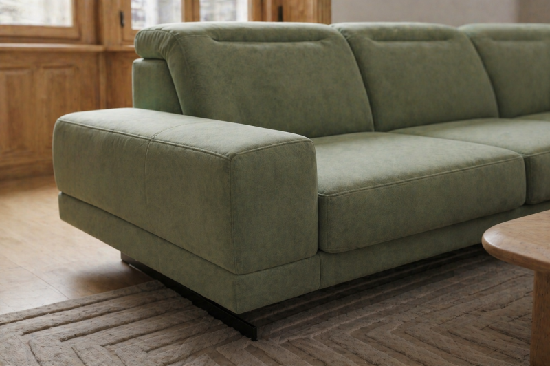 Ecksofa Fiore 265 × 220 cm mit verstellbaren Kopfstützen und T35-Schaum
