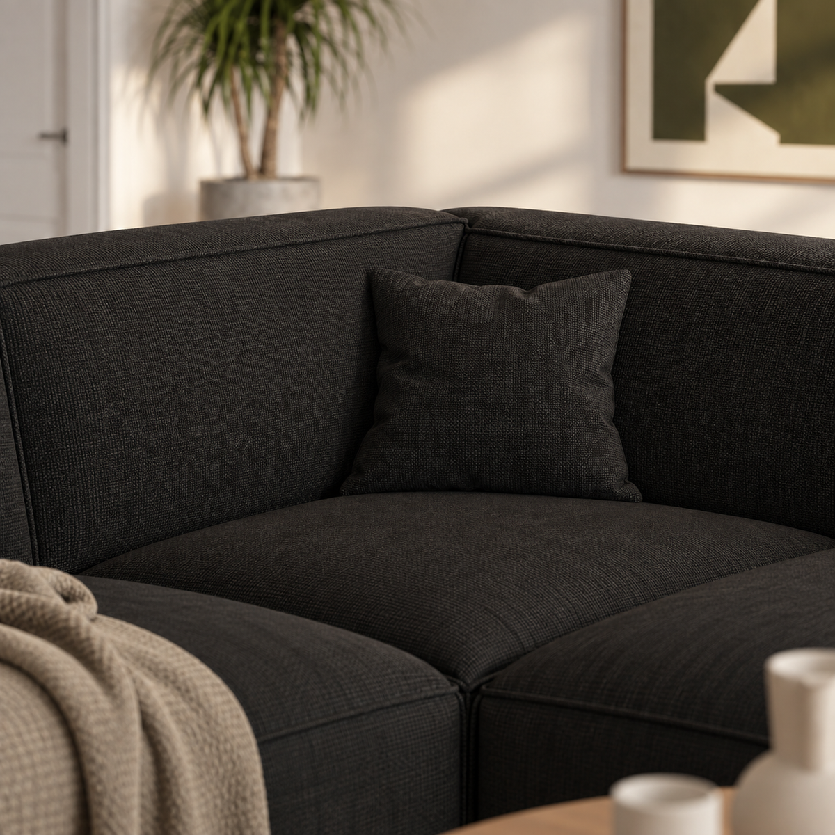 Luga Ecksofa – Velvet, Komfort & dekorative Kissen inklusive - Grün