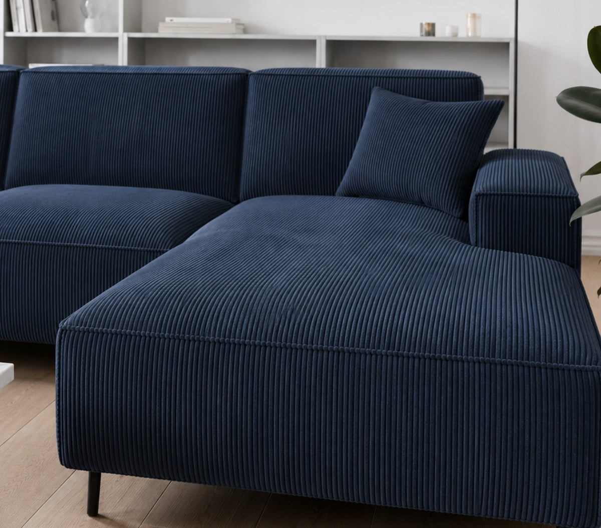 Ecksofa LUGA L HILLS – elegantes Designer-Ecksofa in L-Form mit Strukturstoff SCALA für modernes Wohnen, Stoff Scala - Dunkelblau