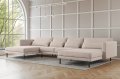 Elegantes Ecksofa DANI U mit Verita-Stoff in modernem Wohnzimmer – großes U-förmiges Sofa mit Kissen und Metallfüßen 03.jpg