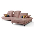 Ecksofa Verde mit verstellbarer Sitztiefe und Kopfteilen im Stoff Terra 61 - Altrosa.jpg