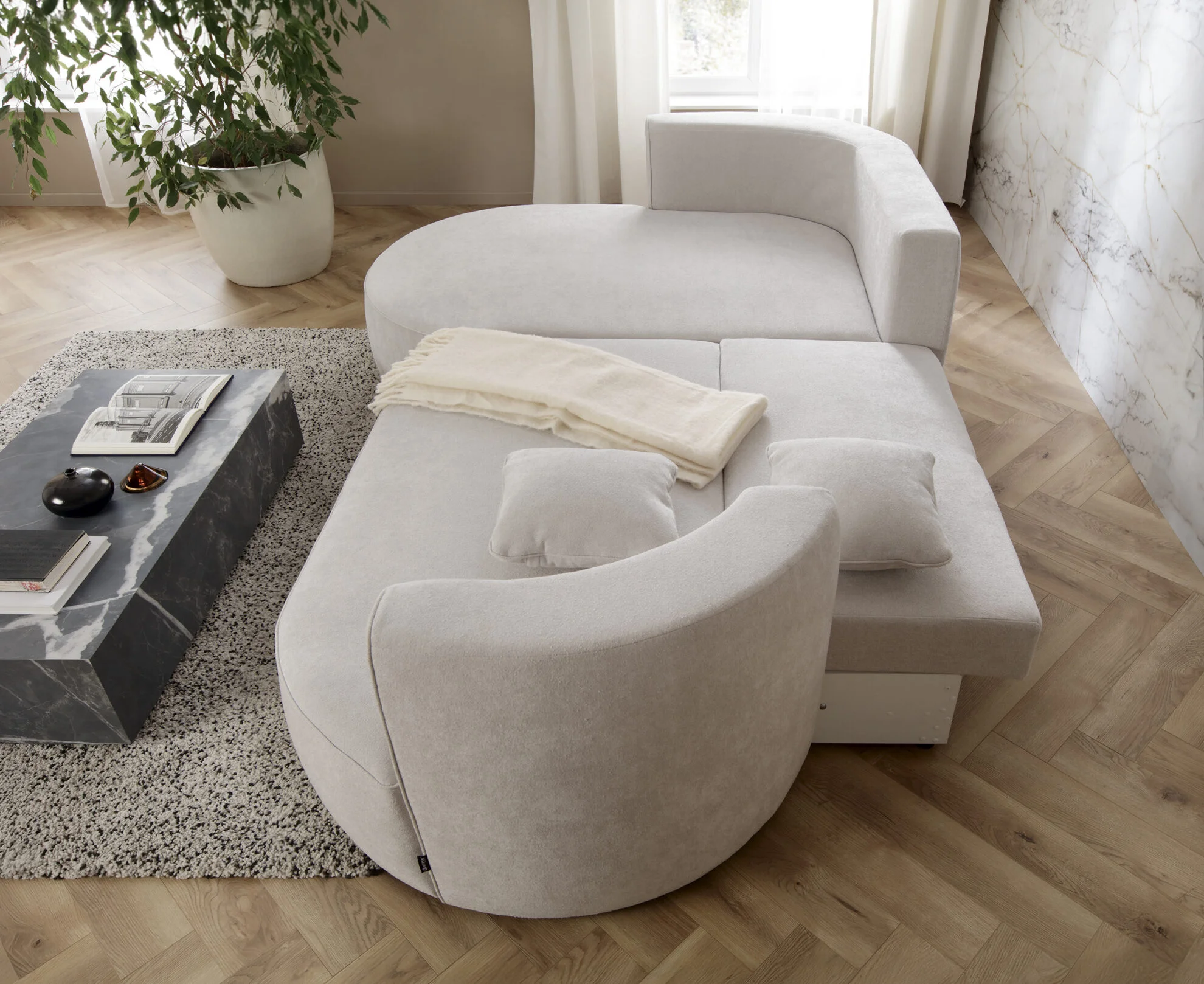 Fiore Ecksofa mit Schlaffunktion und Bettkasten