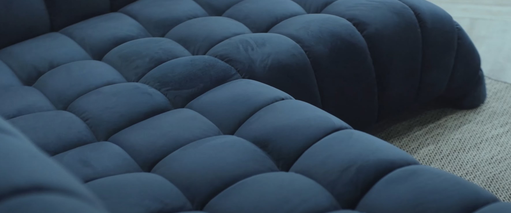 Sofa Monolith 77 Dunkelblau